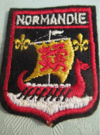 Ecusson Ancien/FRANCE / Province NORMANDIE / Vers 1960- 1970                 ET404 - Escudos En Tela