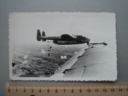 Avion - Aviation - PARACHUTE - Fallschirmspringen