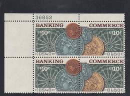 Sc#1577-1578, 10-cent Banking Coin Theme 1975 Issue, Plate # Block Of 4 US Stamps - Plate Blocks & Sheetlets