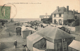 La Plaine Sur Mer * Préfailles * La Rue De La Plage * Fête Foraine ? Cirque ? - La-Plaine-sur-Mer