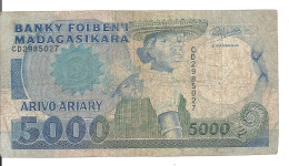 MADAGASCAR 5000 FRANCS ND1988-94 VG+ P 73 - Madagascar