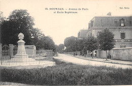 Dourdan   91         Avenue De Paris Et Ecole Supérieure    N° 15      (voir Scan) - Dourdan