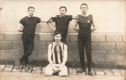 CPA - Troupe D'artistes - Hommes Portant Des Justaucorps - Danseurs - Animé - Carte Postale Ancienne - Dans