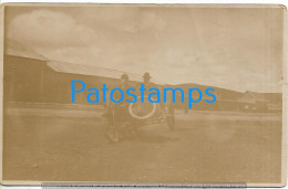 209732 REAL PHOTO TWO MAN IN MOTORCYCLE MOTO WITH SIDECAR POSTAL POSTCARD - Motos