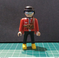 PLAYMOBIL FIGURINE - Playmobil