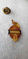 Pin's Bière Tourtel Albertville 92 Marron époxy - Beer