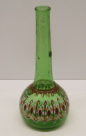 -JOLI ANCIEN VASE VERRE Soufflé Vert Col Long Décor Peint Verre Avec Bulles  E - Vasen