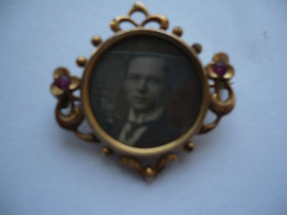 Jugendstil Photo-Brosche - Doublé Mit 2 Kleinen Rubinen Ca. Von 1910 (1084) - Brooches