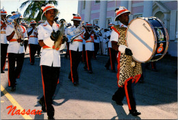 Bahamas Nassau Changing Of The Guard At Government House - Bahama's