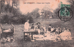 Le Vesinet - Diner Sur L'Herbe  - CPA °J - Le Vésinet