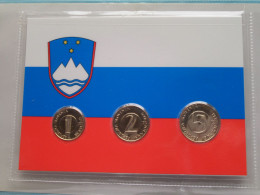 Set Of 3 Coins > SLOVENIË ( DETAIL > Voir / See SCANS ) Gold Plated ! - Slovenië