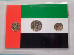 Set Of 3 Coins > VERENIGDE ARABISCHE EMIRATEN ( DETAIL > Voir / See SCANS ) Gold Plated ! - United Arab Emirates