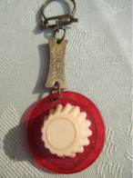 Porte-Clé Publicitaire Ancien/Laitage/FRANCORUSSE / Yogourht Velouté Au Cassis  /Plastique / Vers 1960-1970   POC594 - Key-rings