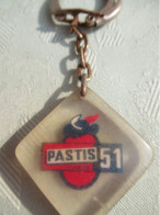 Porte-Clé Publicitaire Ancien/Spiritueux /PASTI 51 /Plastique / Vers 1960-1970   POC581 - Key-rings