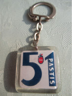 Porte-Clé Publicitaire Ancien/Spiritueux /PASTIS 51 /Plastique / Vers 1960-1970   POC582 - Key-rings