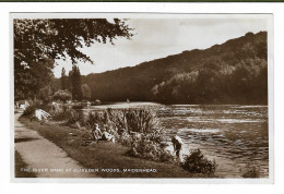 Real Photo Postcard, Berkshire, Windsor, Maidenhead, Cliveden Woods, River Bank, Footpath, People. - Windsor