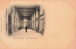 FRANCE - Vittel - Galerie Mauresque - Chaises Pliantes - Homme Avec Un Chapeau - Animé - Carte Postale Ancienne - Contrexeville