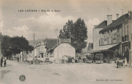 Les Laumes * Rue De La Gare * Hôtel De La Gare * Cachet Militaire Au Dos - Autres & Non Classés