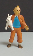 Tintin : Figurine TINTIN Tenant Milou Dans Son Bras PLASTOY De 1994 En Plastique Souple - H. 80mm ( Voir Photos ). - Kuifje