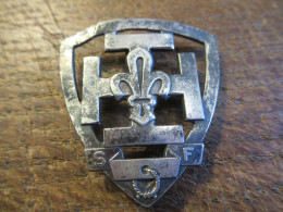 Insigne Ancien / CROIX SCOUTE /Scout De France / ( S F) /  Vers 1955-1960       INS134 - Padvinderij