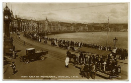 ISLE OF MAN : DOUGLAS, TOAST RACK ON PROMENADE (HORSE DRAWN TRAM) / LIVERPOOL, FRESHFIELD, BISHOP'S COURT (HUGHES) - Isle Of Man