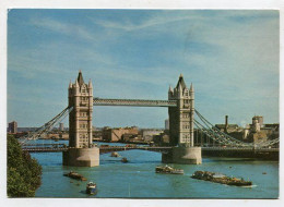 AK 146207 ENGLAND - London - Tower Bridge And Pier - River Thames