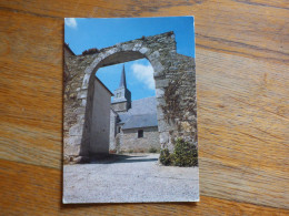 ILE D'ARZ ( 56 ) L'EGLISE VUE DU PRIEURE - Ile D'Arz