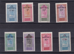 HAUT-VOLTA 1924_1927 TIMBRES SURCHARGES N° 33/40 * - Usados