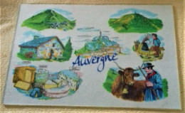 * PLAQUE EN VERRE TREMPE Ou DESSOUS DE PLAT * AUVERGNE * - Sonstige & Ohne Zuordnung