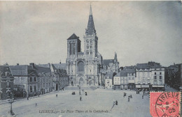 Lisieux * La Place Thiers Et La Cathédrale - Lisieux