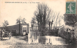 Forges Les Bains          91       Le Trou Chaud       (voir Scan) - Autres & Non Classés