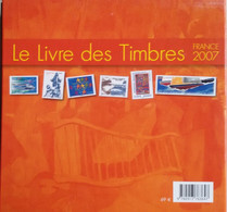 FRANCE - 2007 - Le Livre De La Poste Et Son étui Avec Tous Les Timbres - Prix De Vente : 69 Euros - 2000-2009