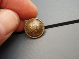 Petit Bouton   République Française Au Coq. 17 Mm - Boutons