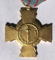 Médaille Croix Du Combattant BR + Poinçon - Poilus WW1 Guerre 14-18 Décoration Honorifique - Frankrijk