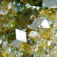 Mineral - Granato (Bellecombe, Aosta, Italia) - Lot. 1103 - Minéraux