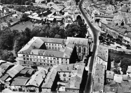 63 - Issoire - Vue Aérienne De L'Ecole Saint Louis Et De La Clinique - Issoire