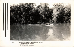 PC SURINAME - HOUTVLOTTENDE BOSNEGERS OP DE COMMEWIJNE RIVIER (a2622) - Suriname