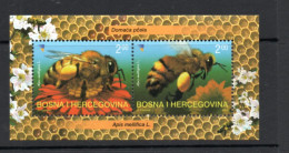 INSECTS - BOSNIA HERZOGOVINA - 2004 -SOUVENIR SHEET  MINT NEVER HINGED , SG CAT £8.75 - Abeilles