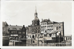 Dordrecht Taankade Met Groothoofdpoort 2-8-1954 - Dordrecht