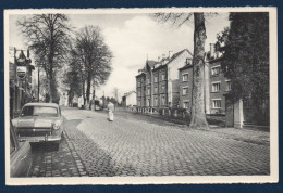 Neufchâteau.  Avenue De La Gare Et Gendarmerie. Garage Ford, Pompes à Essence BP - Neufchâteau