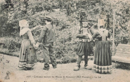 Concarneau * Costumes Anciens Du Musée De Keriolet , Sud Finistère * Coiffe Types Personnages - Concarneau