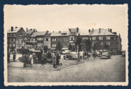 Bastogne. Place Général Mac Auliffe. Café Diekirch. Perle. Aux Bas Prix. Charcuterie. Souvenirs. Patisserie. - Bastogne