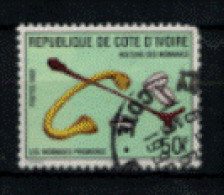 Cote D'Ivoire - "Histoire Des Monnaies - Coquillage, Bâtonnets" - Oblitéré N° 820 De 1989 - Côte D'Ivoire (1960-...)