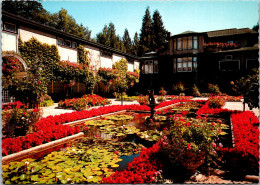 Canada Victoria Butchart Gardens The Italian Garden - Victoria