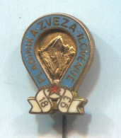 Alpinism Mountaineering - Slovenia Association, Vintage Pin Badge Abzeichen, Enamel - Alpinisme, Beklimming