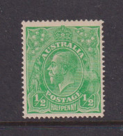 AUSTRALIA - 1914-24 George V 1/2d Watermark Crown Over A  Hinged Mint - Ongebruikt