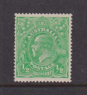 AUSTRALIA - 1914-24 George V 1/2d Watermark Crown Over A  Hinged Mint - Ungebraucht