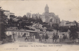 32. AUCH. CPA. VUE DU PONT SAINT PIERRE.  ESCALIER ET CATHEDRALE. ANNEE 1905 + TEXTE - Auch