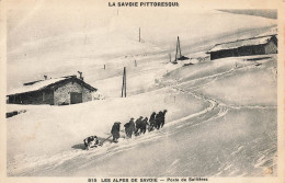 Sollières * Le Poste Du Village * Chasseurs Alpins Tirant Un Traineau * Militaires Militaria - Other & Unclassified