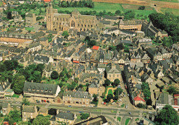 Dol De Bretagne * Vue Aérienne Générale Du Village - Dol De Bretagne